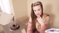 'Giving my stepdaughter an unforgettable 18th birthday' screenshot nº 10