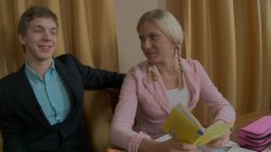 Captura de 'Blonde Irina Gets Her Teen Ass Fucked' nº 25