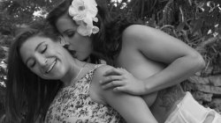 Captura de 'Adam & Eve's Starlets' nº 1