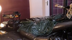 Captura de 'Ava Fetishart and Perv in Lots of Latex Part 2' nº 12