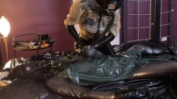 Captura de 'Ava Fetishart and Perv in Lots of Latex Part 2' nº 59