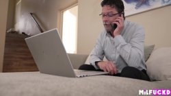 Captura de 'IT Babe Fucks Her Boss' nº 4