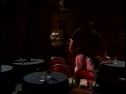 Captura de 'Kiss And Tell' nº 12