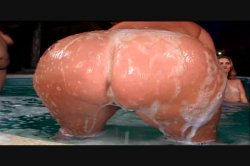 Captura de 'Big Phat Wet Ass Orgy 4' nº 28