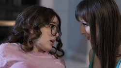 Captura de 'Maybe I Like Girls' nº 110