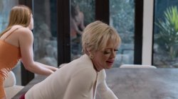 Captura de 'Maybe I Like Girls' nº 11