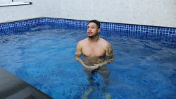 Captura de 'Get Out of that Pool so I Can Fuck Your Ass' nº 1