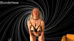 'Blonde Babe Talks Dirty' screenshot nº 31