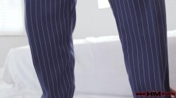 'Charmer Liam Needsom Gets His Feet And Toes Worshiped By Xochi Moon!' screenshot nº 11