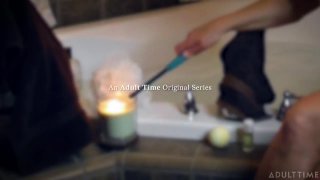 Horny Lesbians 4 - Scena3 - 1