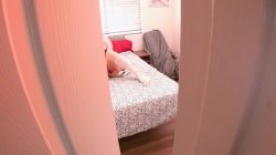 Captura de 'Buxom Stepmom Caught Masturbating Wants Help To Finish' nº 7