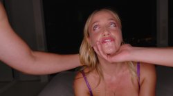 'The Petite Redhead Wanna Play with Monster Cocks' screenshot nº 21