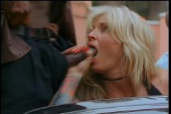 Captura de 'Janine's Been Blackmaled' nº 100