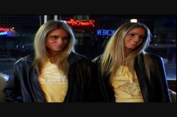 Captura de 'Joined at the Hip' nº 42