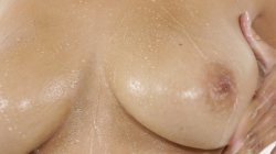 Captura de 'Big Wet Tits 19' nº 13