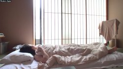 Captura de 'A Wife Feeling Free and Uninhibited On a Getaway to the Hot Springs' nº 8