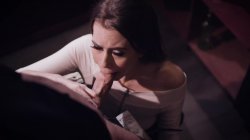 Captura de 'Wants What She Can't Have' nº 13