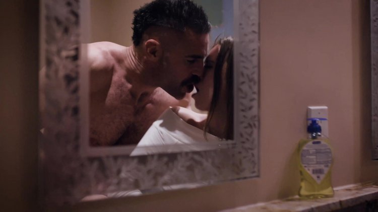 streaming porn video screenshot