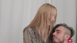 Captura de 'Horny Busty Girl Pleases Her Boyfriend with Good Sex' nº 10