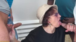 Captura de 'Mature Group Sex: Mimi Schwarz' nº 11