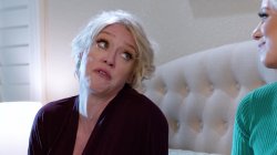 Captura de 'Sit On Mamas Lap' nº 4