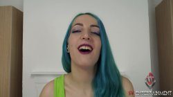 Captura de 'Liz's Cock Sucking Instructions' nº 2