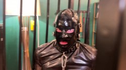 'Davina Dust and Lucy Put Perv in the Hanging Cage' screenshot nº 28