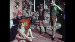 'I Felt A Thigh' screenshot nº 12