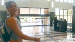 Captura de 'Cuckolds Watch Their Slut Wives Take BBCs And Creampies' nº 4