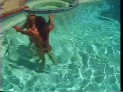 'Busty Aqua Brats' screenshot nº 45