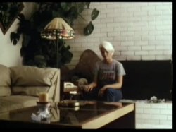 Captura de 'Careful He May be Watching' nº 89