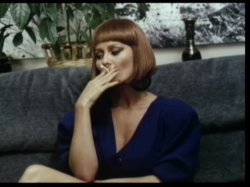 Captura de 'Careful He May be Watching' nº 102