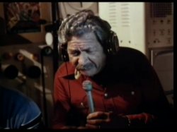 Captura de 'Careful He May be Watching' nº 111