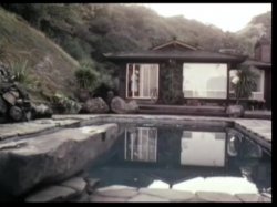 Captura de 'Careful He May be Watching' nº 23