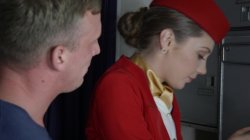 'Dorcel Airlines: Indecent Flight Attendants (French)' screenshot nº 5