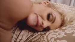 Captura de 'Moms Get Horny' nº 15