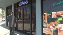 Captura de 'Asian Strip Mall Massage 2' nº 39