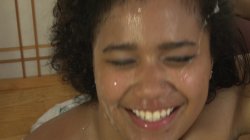 Captura de 'Asian Strip Mall Massage 2' nº 121