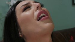 Captura de 'Chanel Santini Fucks Sex Therapist Pierce Paris' nº 70