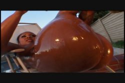 Captura de 'Juicy Bubblicious Asses' nº 51
