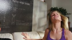 'Young & Tight' screenshot nº 60