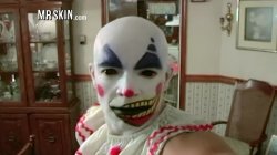 Captura de 'Naked Chicks with Clowns' nº 64