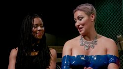 Captura de 'Whipped Ass - Hacked Assets: Ryan Keely Blackmails Kira Noir For Kinky Lesbian Sex' nº 8