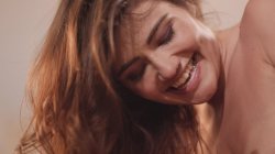Captura de 'Girls Kissing Girls Vol. 24' nº 108