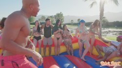Captura de 'Adria Rae - S01 Ep09' nº 8