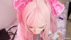 Captura de 'Cute Jennie Gives Herself A Mouthpie With A Cumming Dildo' nº 57