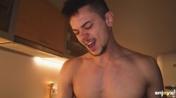 'Miss Naughty Swallows His Load' screenshot nº 58