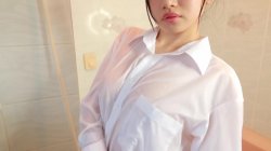 Captura de 'Long White Shirt: Natsuki' nº 19