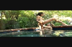 Captura de 'Naked Housewives' nº 110