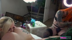 Captura de 'AVN Tattoo Orgy' nº 69